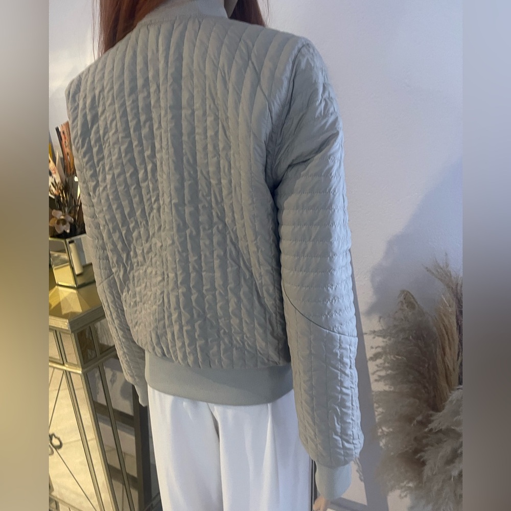 LULULEMON Reversible Jacket - Picture 7 of 11